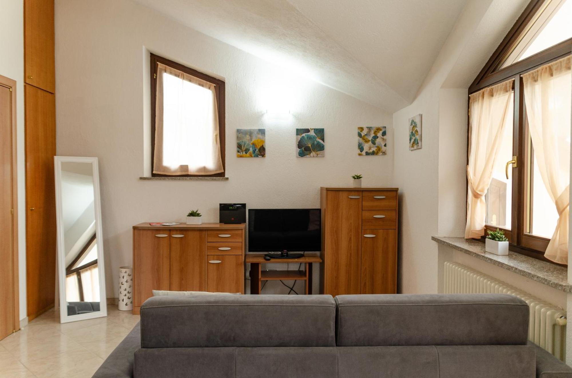 Sarre Skyline Apartment - Relax In Valle D'Aosta Eksteriør billede